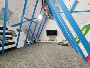 Photo 11- click for photo gallery